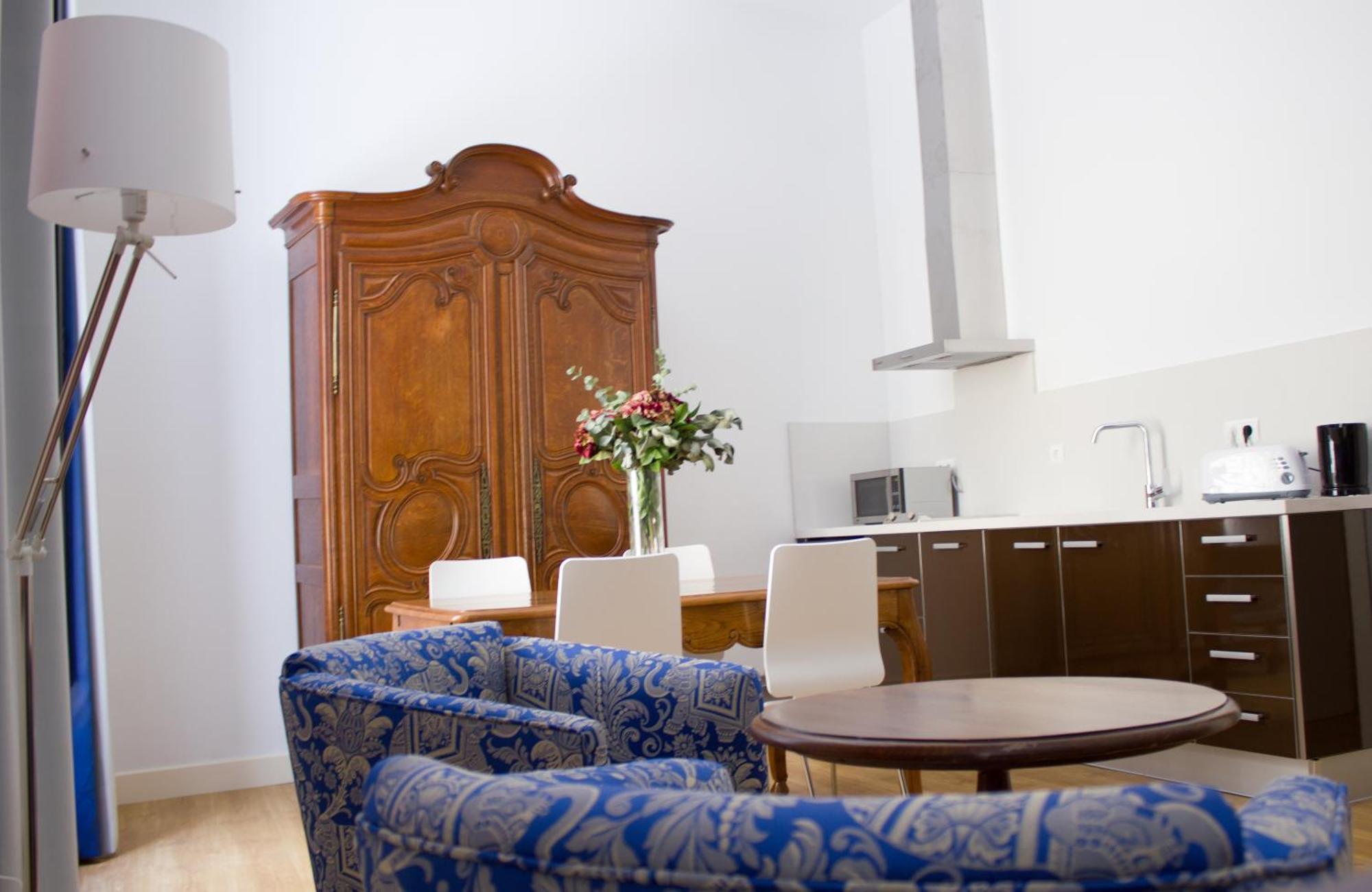 Life Apartments Alberto Lista Sevilla Buitenkant foto