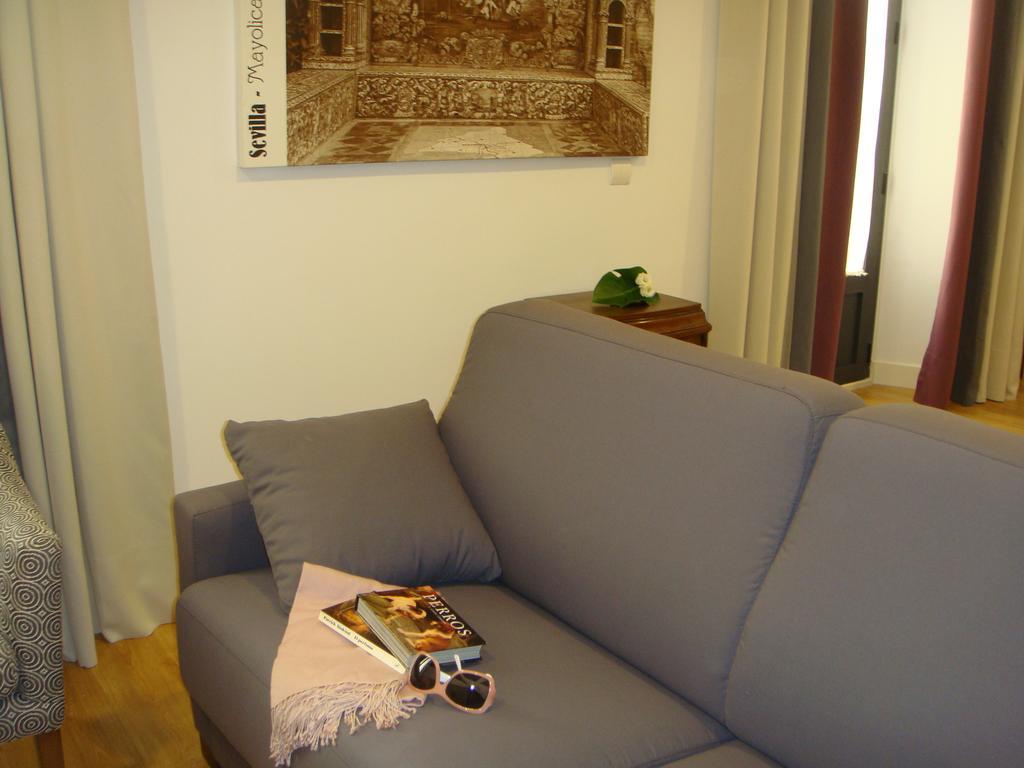 Life Apartments Alberto Lista Sevilla Buitenkant foto
